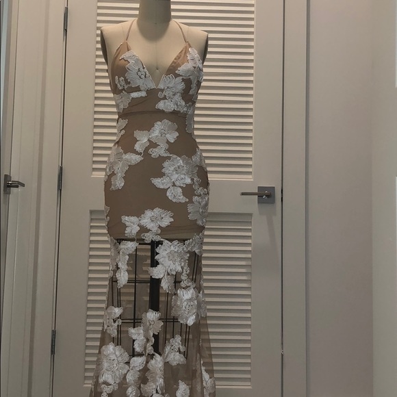 Luxxel Dresses & Skirts - Nude floral dress